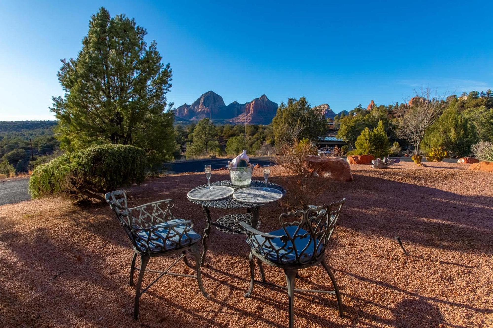 5 Bed 3 Bath Uptown Sedona-Game Room-Sauna-Cold Plunge-Jacuzzi-Gym Buitenkant foto