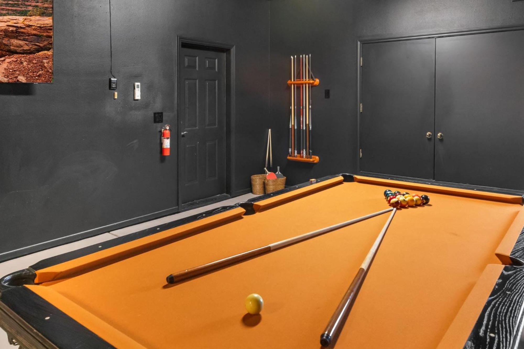 5 Bed 3 Bath Uptown Sedona-Game Room-Sauna-Cold Plunge-Jacuzzi-Gym Buitenkant foto